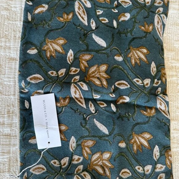 New McGee & Co Teal Lotus Lumbar Cover - Picture 3 of 4